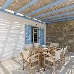 Pergola Paros Cycladic House By The Sea+pool Сasa de vacaciones