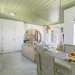 Pergola Paros Cycladic House By The Sea+pool Сasa de vacaciones *