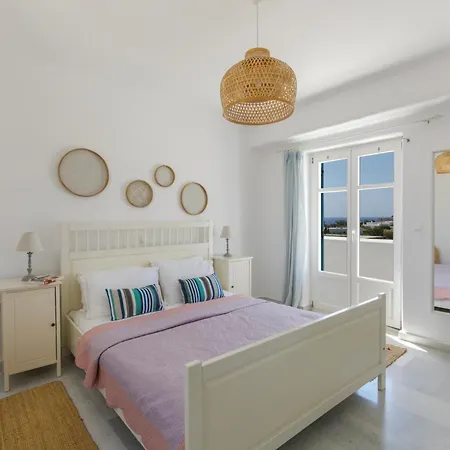 Pergola Paros Cycladic House By The Sea+pool 度假居 *