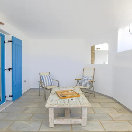 Pergola Paros Cycladic House By The Sea+pool Hébergement de vacances *