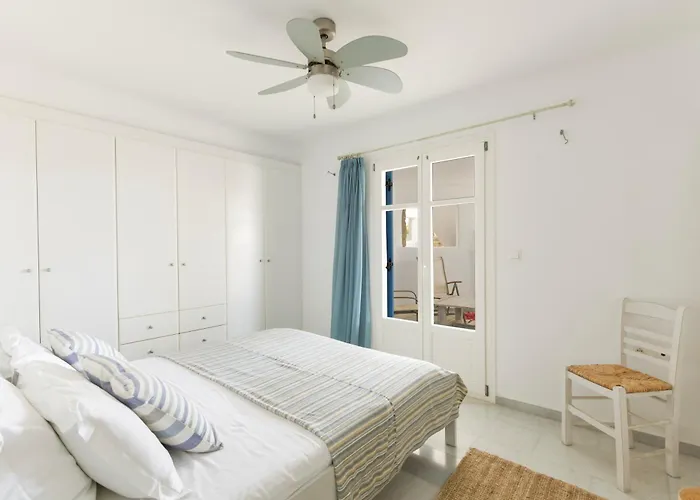 Casa de Férias Pergola Paros Cycladic House By The Sea+pool